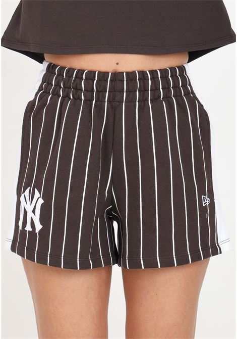 New York Yankees MLB Lifestyle Women's Shorts Brown NEW ERA | 60435299.